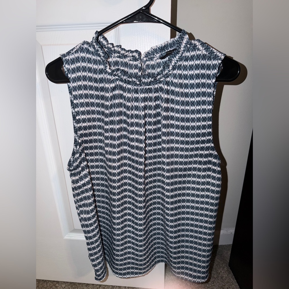 Banana Republic Factory Sleeveless Ruffle-Neck Tank - Teal/Blue & White Pattern